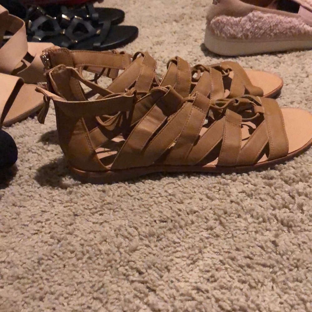 sandals - Picture 2 of 2